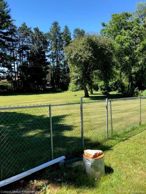 2297 Farnsworth Road Lapeer, MI 48446 - Photo 11 of 26 IMG_2307.jpg