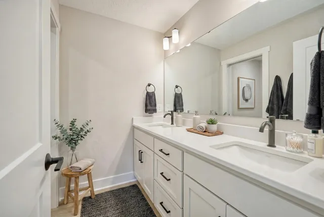 $1,495,000 | 5875 Afton Road, Excelsior, MN 55331