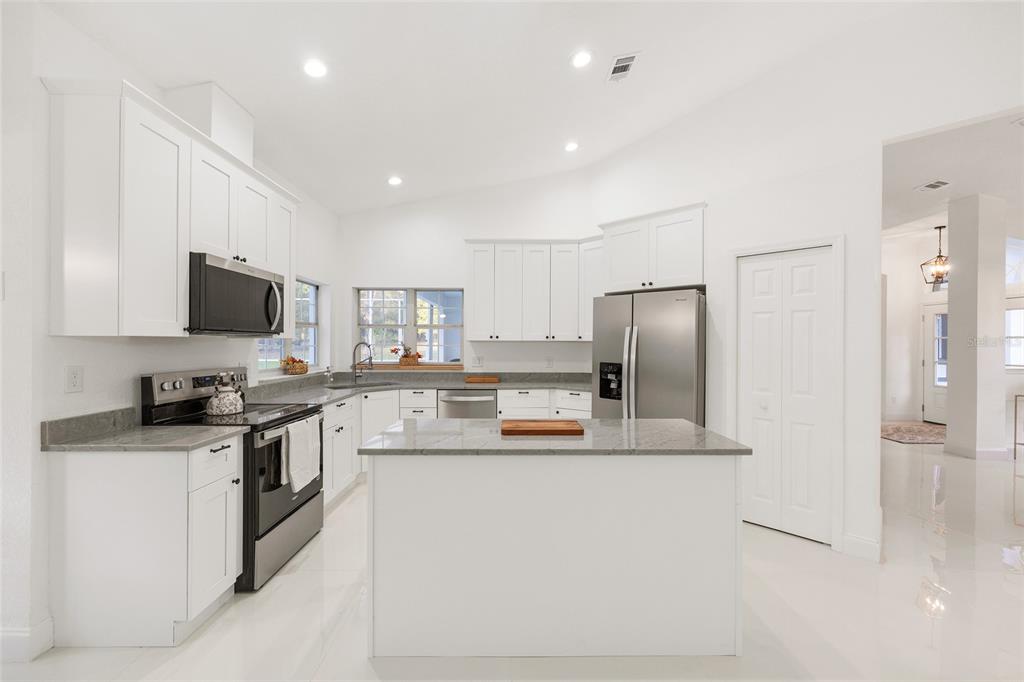 10043 Southwest 202nd Circle Dunnellon, FL 34431 - Photo 27 of 68
