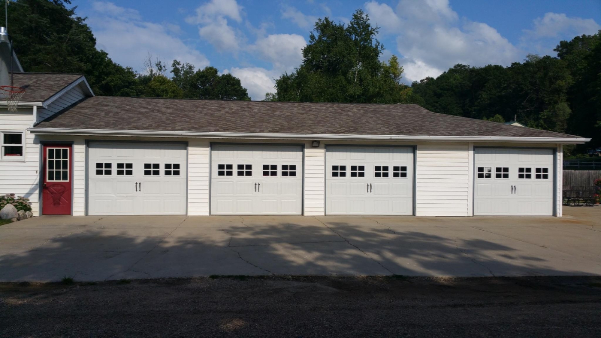 255 West Riverside Drive Ionia, MI 48846 - Photo 3 of 29 255ri