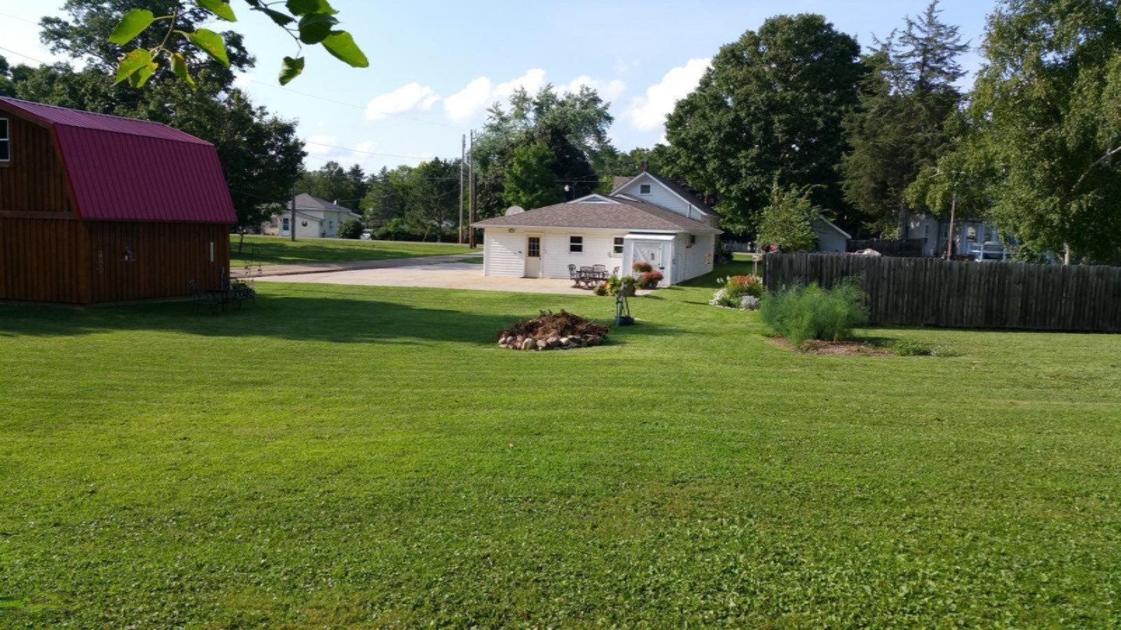 255 West Riverside Drive Ionia, MI 48846 - Photo 6 of 29 255rivers