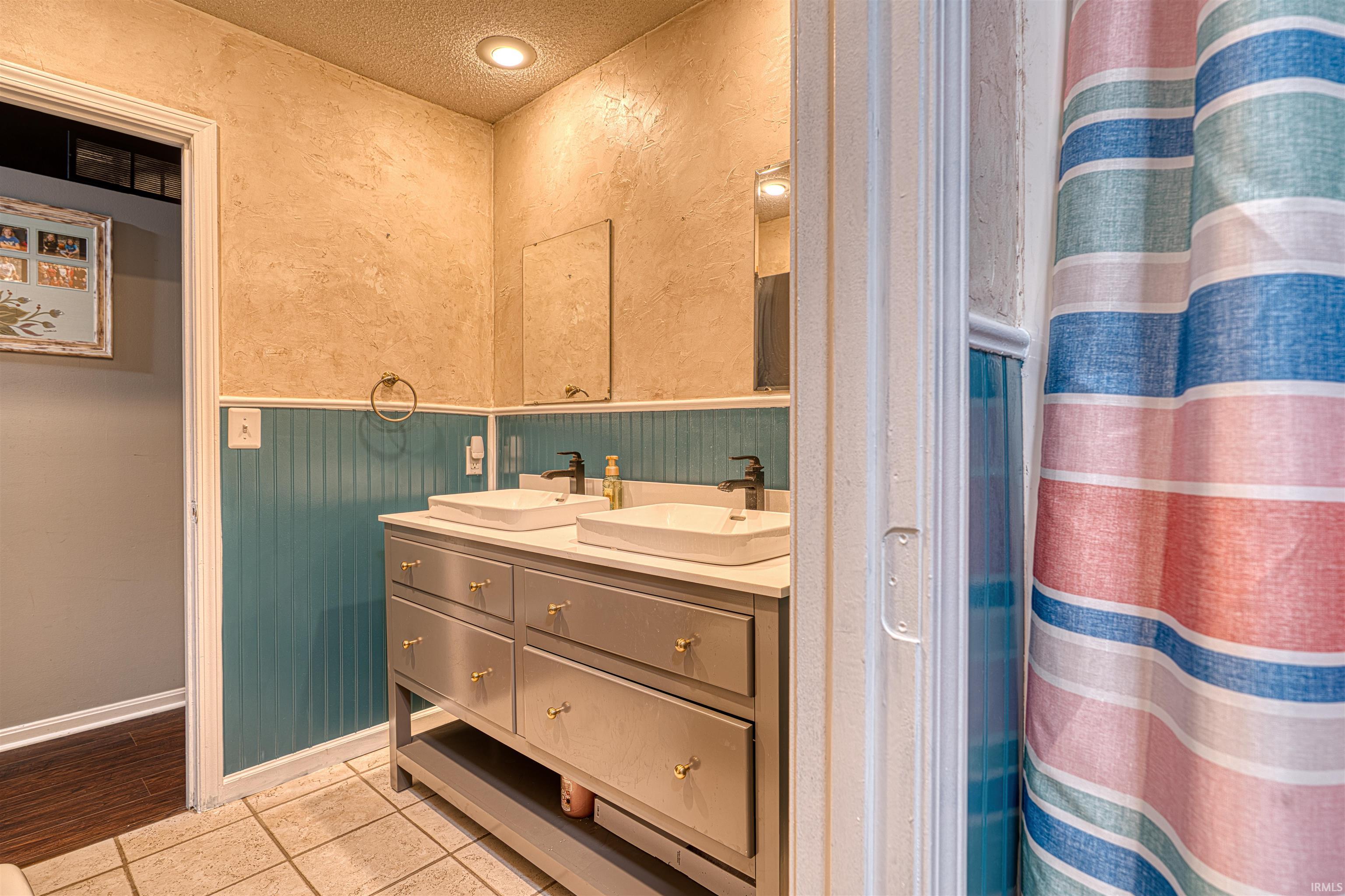 5366 Jeffries Lane Newburgh, IN 47630 - Photo 19 of 37