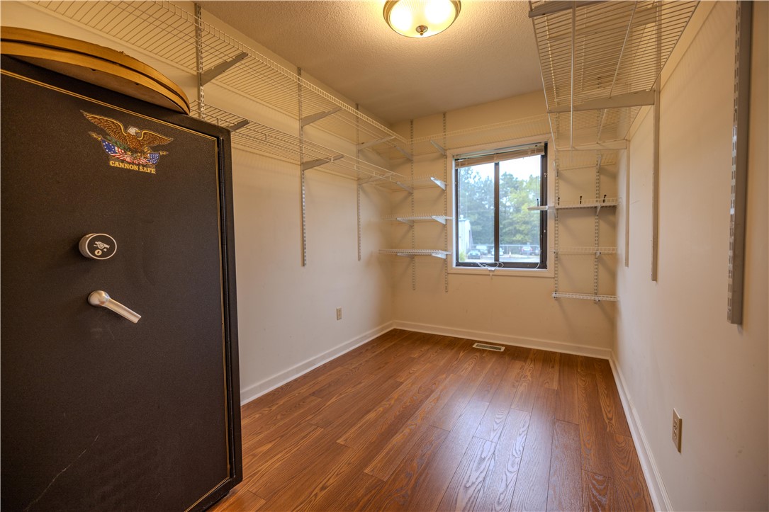 610 Dr Mitchell Road Seneca, SC 29678 - Photo 35 of 47 Primary walk-in closet