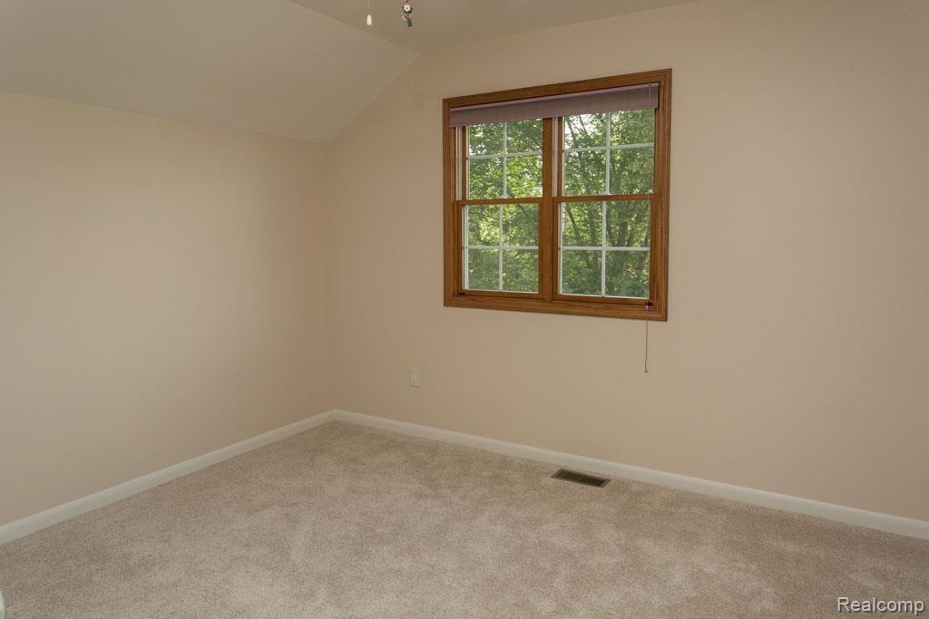 4489 East Allen Road Howell, MI 48855 - Photo 19 of 73