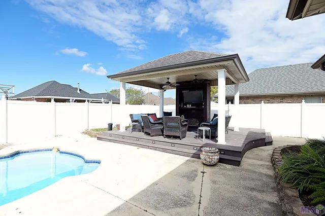 $375,000 | 144 Sugarwood Boulevard, Houma, LA 70360