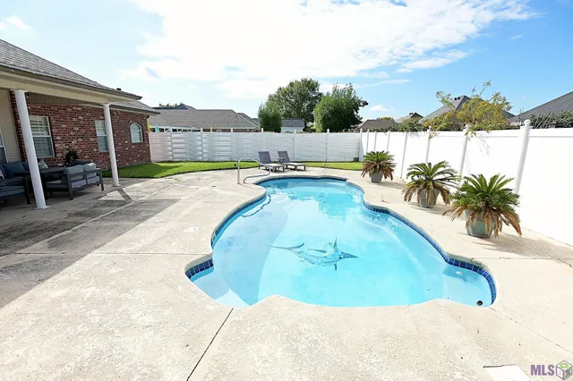 $375,000 | 144 Sugarwood Boulevard, Houma, LA 70360