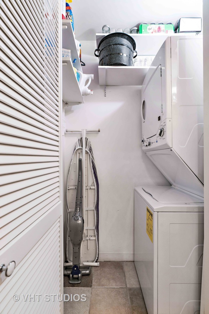 21 West Chestnut Street, Unit 1205 Chicago, IL 60610 - Photo 11 of 15