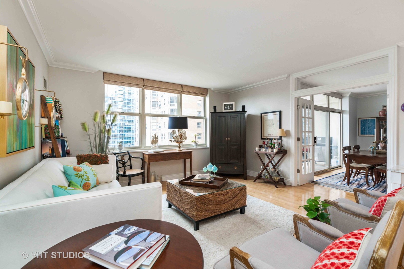 21 West Chestnut Street, Unit 1205 Chicago, IL 60610 - Photo 3 of 15