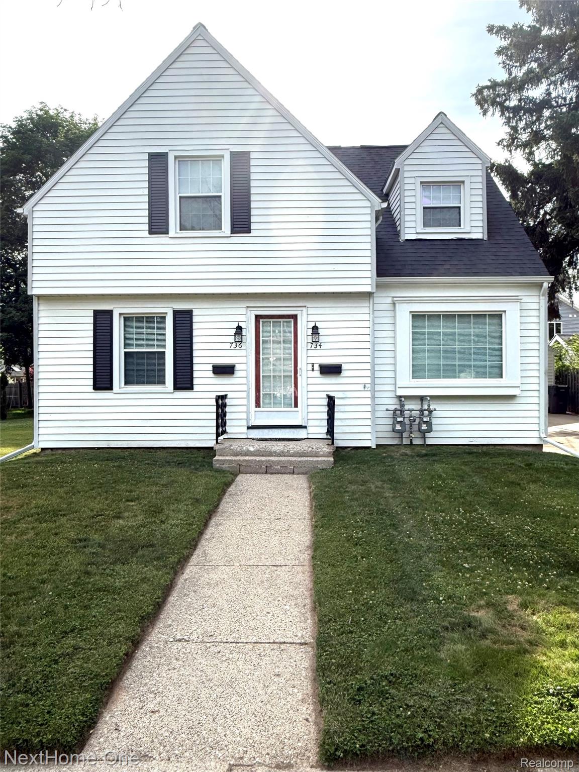 734-736 Briarcliff Road Jackson, MI 49203 - Photo 1 of 30 IMG_6895.jpeg