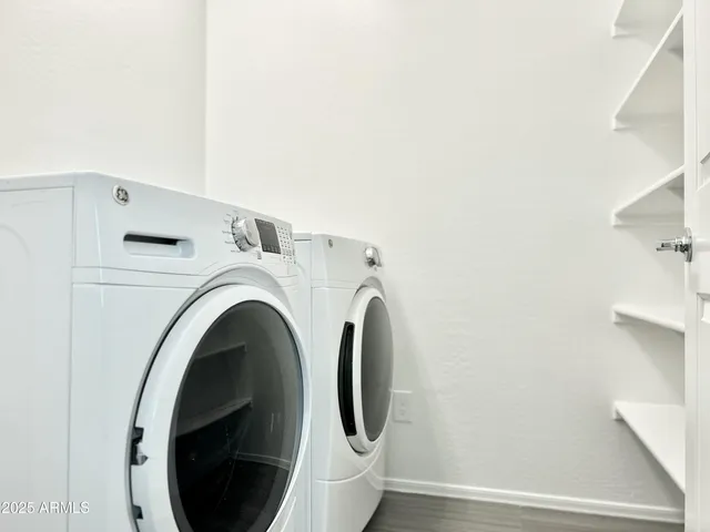 a close up view of washer and dryer