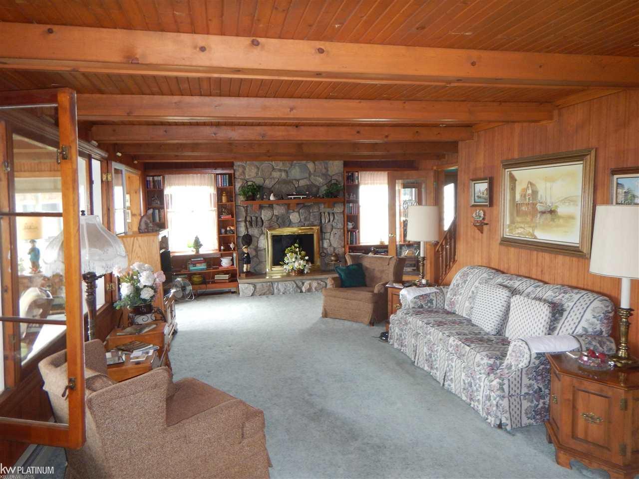 5637 Pointe Tremble Road Algonac, MI 48001 - Photo 11 of 50 31320509-10.JPG