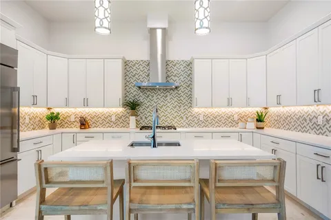 $1,495,000 | 30 Strand Drive, Vero Beach, FL 32963