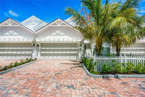 $1,495,000 | 30 Strand Drive, Vero Beach, FL 32963