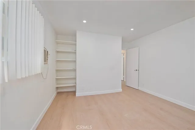 $2,995 | 5415 Newcastle Avenue, Unit 18, Encino, CA 91316