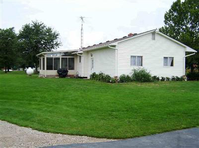 8015 Baldwin Road Swartz Creek, MI 48473 - Photo 4 of 11 20232422-3.JPG
