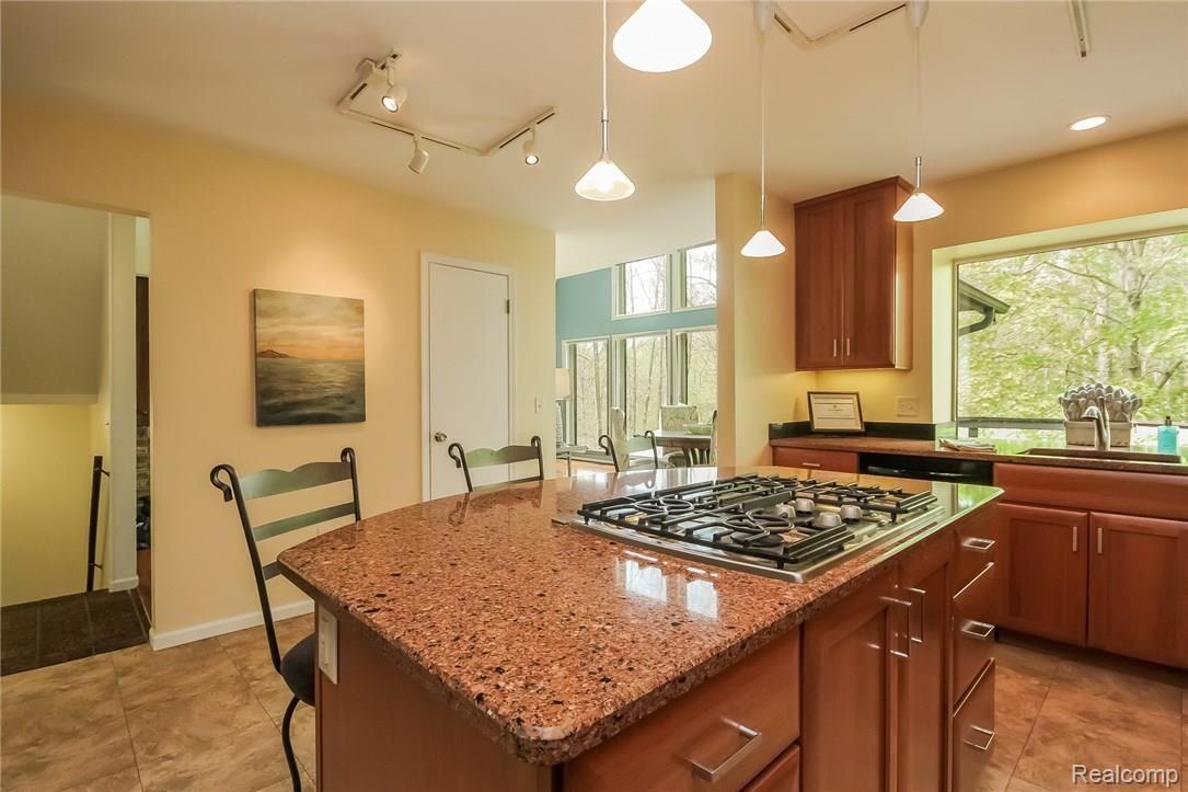 5650 Warren Road Ann Arbor, MI 48105 - Photo 18 of 70 018-Kitchen-2737409-medium.jpg