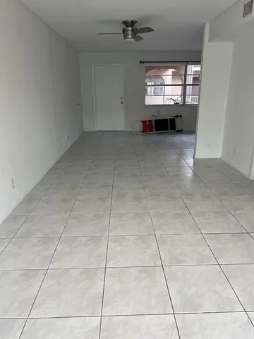 $1,900 | 1100 Southeast 4th Avenue, Unit 26, Deerfield Beach, FL 33441