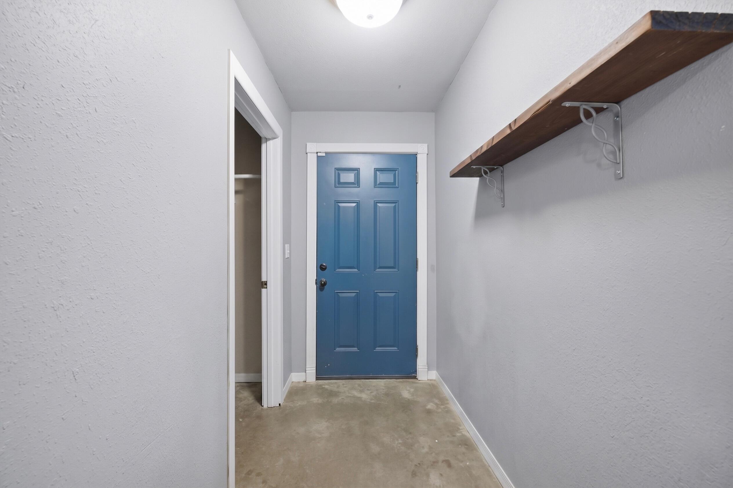 2611 Colgate Street Lubbock, TX 79415 - Photo 8 of 11 2611 Colgate entrance