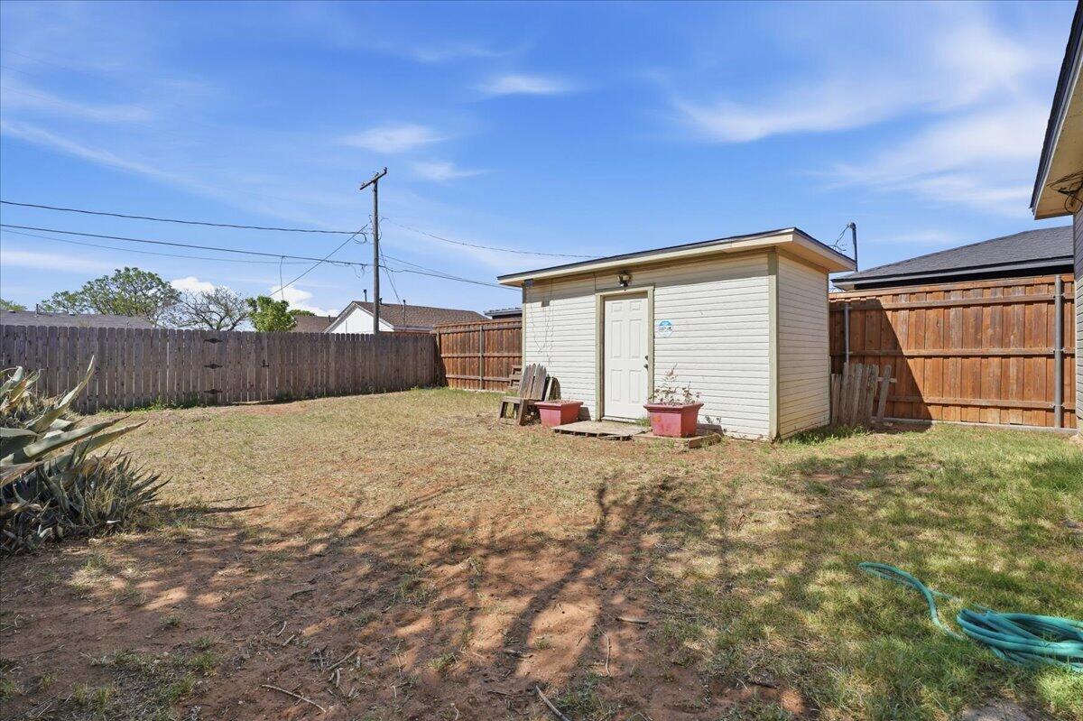 2611 Colgate Street Lubbock, TX 79415 - Photo 10 of 11 13-nmdd-colgate-10