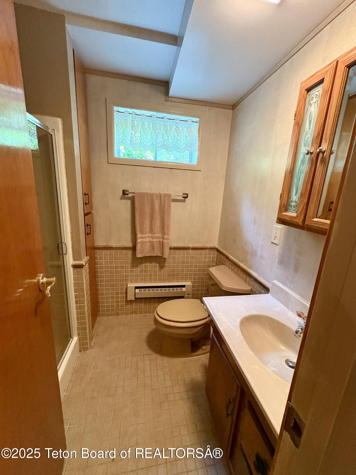 189 Choke Cherry Lane Irwin, ID 83428 - Photo 43 of 64 Primary Bathroom
