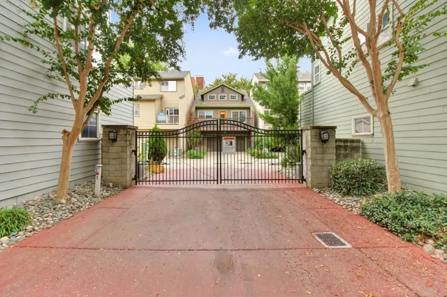 $825,000 | 1205 Q Street, Sacramento, CA 95811