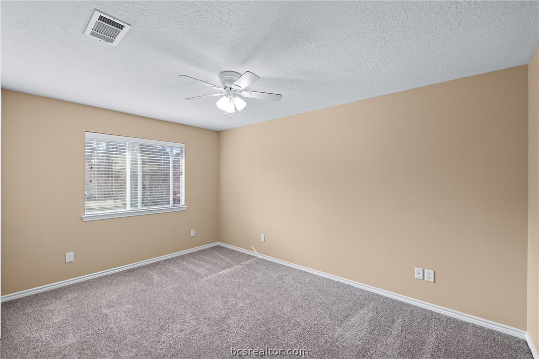 70 Lakeside Drive Trinity, TX 75862 - Photo 19 of 34 a view of empty room with windows