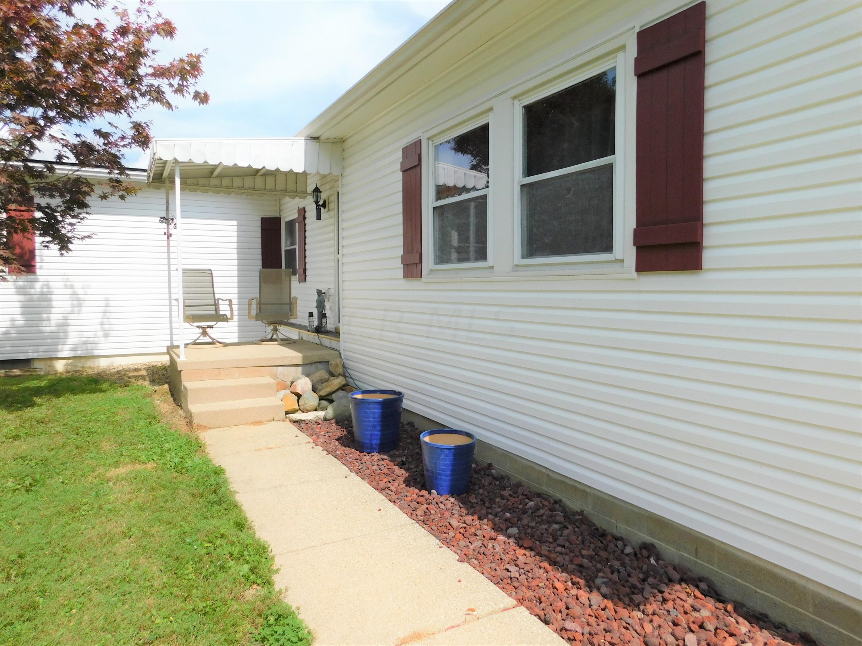 6166 State Rte 61 Sunbury, OH 43074 - Photo 2 of 30 Front Walkway