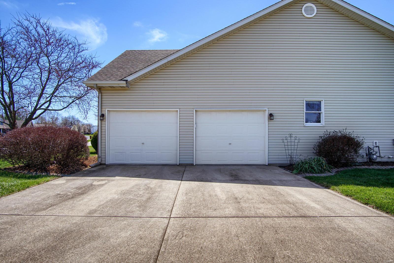 123 McKendree Park Road Lebanon, IL 62254 - Photo 33 of 37 Gallery Image 33