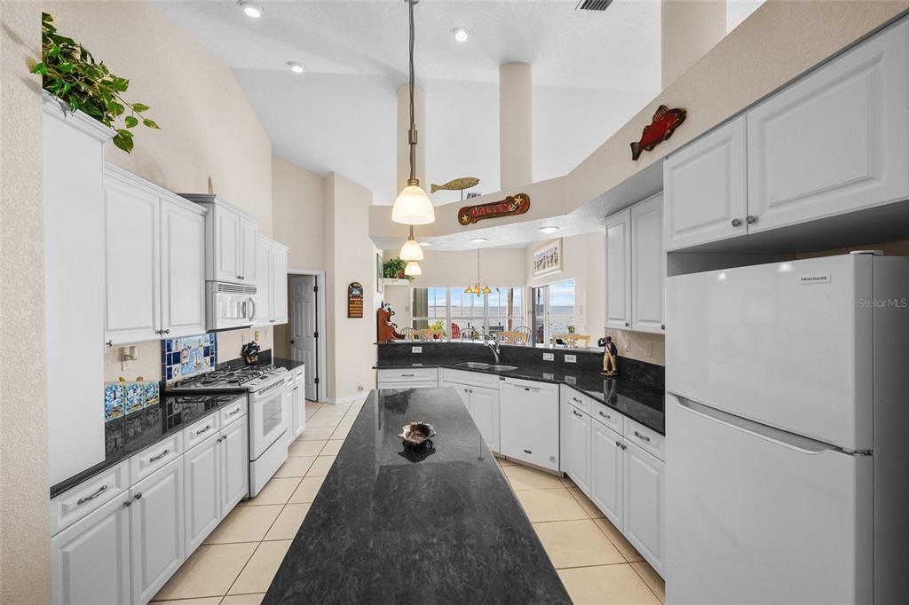 4468 Harbor Boulevard Port Charlotte, FL 33952 - Photo 11 of 38