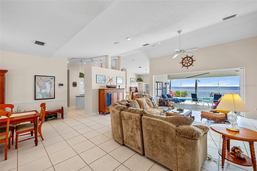 4468 Harbor Boulevard Port Charlotte, FL 33952 - Photo 5 of 38