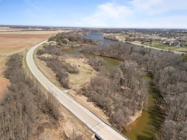 $1,145,000 | Lost Dauphin Road, De Pere, WI 54115