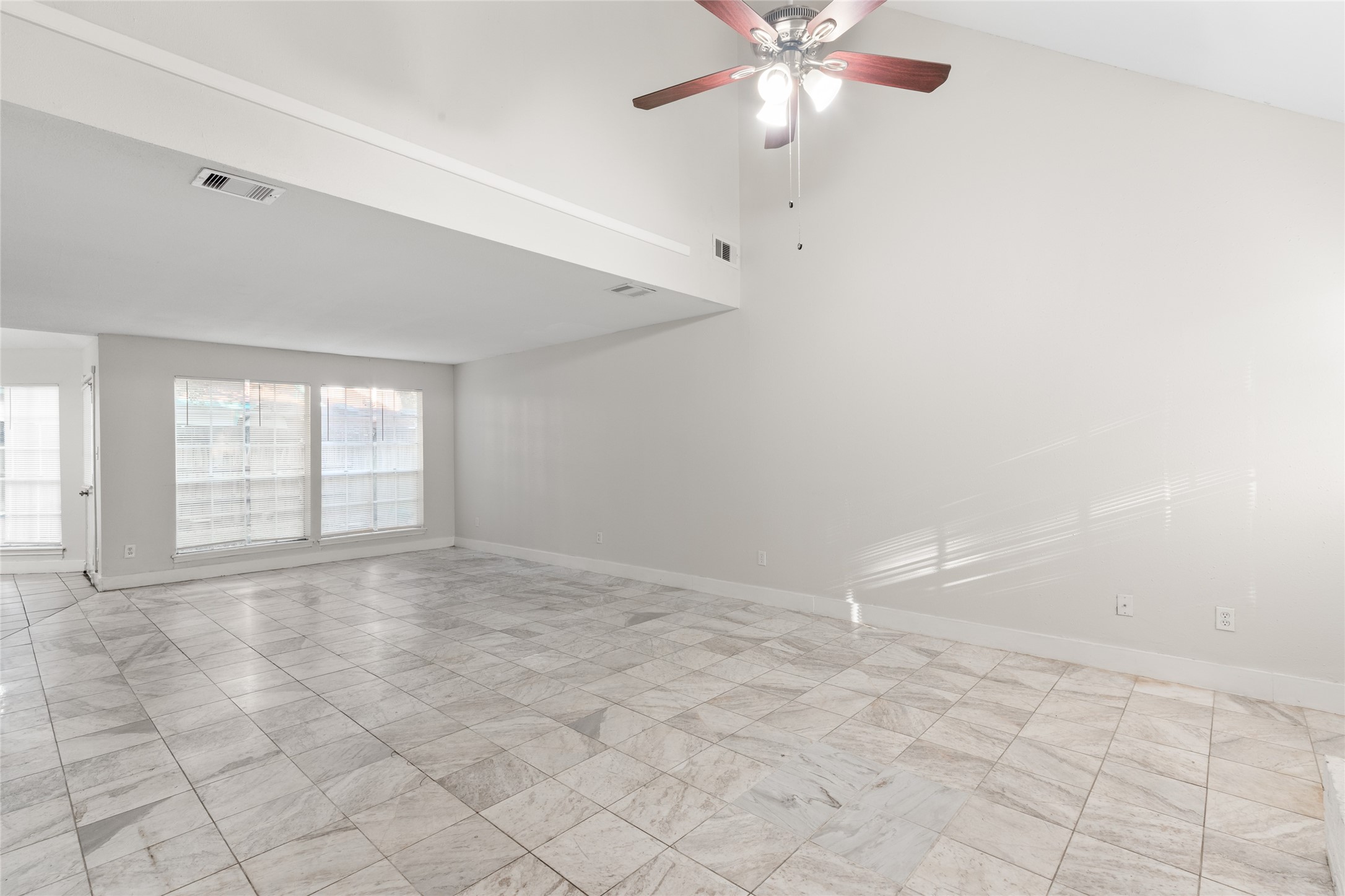 14714 Ridgechase Lane Houston, TX 77014 - Photo 4 of 29