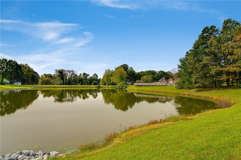 2704 Castle Croft Road Greensboro, NC 27407 - Photo 4 of 25 Gallery Image 4