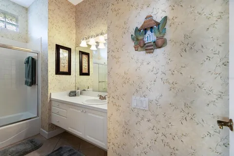 $550,000 | 8715 52nd Avenue East, Bradenton, FL 34211