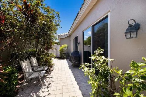 $550,000 | 8715 52nd Avenue East, Bradenton, FL 34211