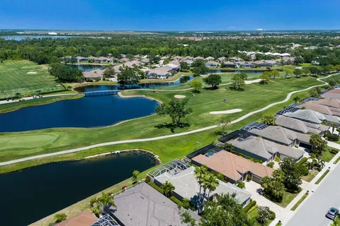 $550,000 | 8715 52nd Avenue East, Bradenton, FL 34211