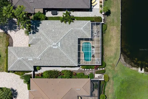 $550,000 | 8715 52nd Avenue East, Bradenton, FL 34211