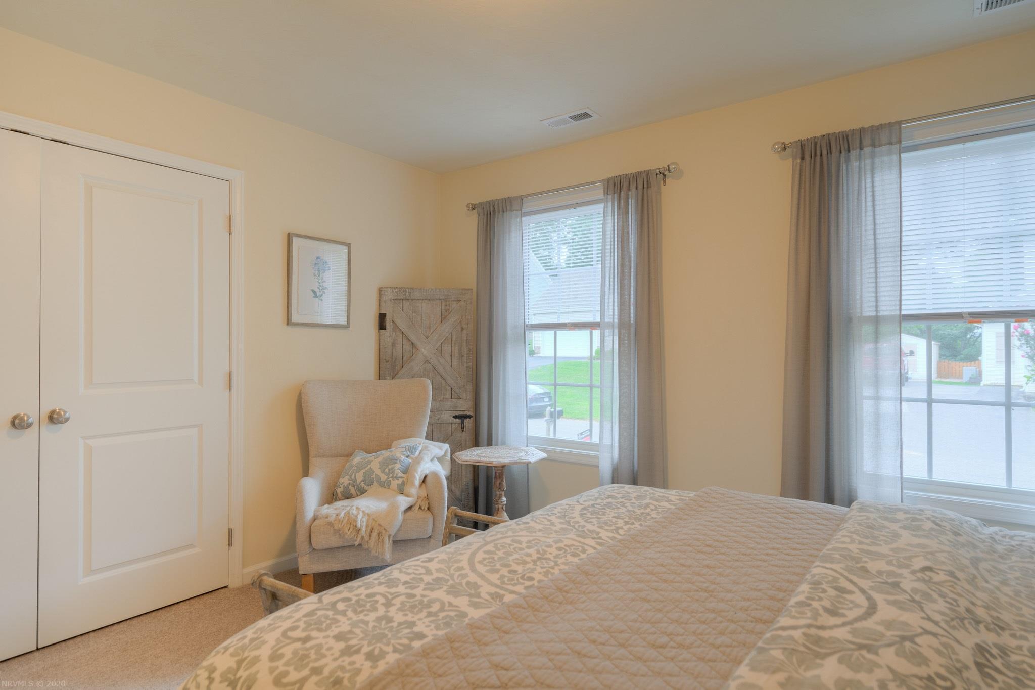 1045 Green Ridge Road Christiansburg, VA 24073 - Photo 33 of 46 Gallery Image 33