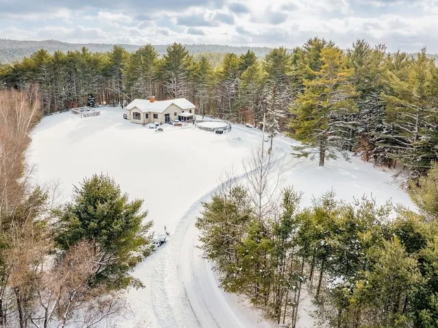 $699,000 | 21 Highland Street, Canaan, NH 03741