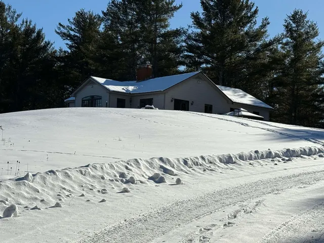 $699,000 | 21 Highland Street, Canaan, NH 03741