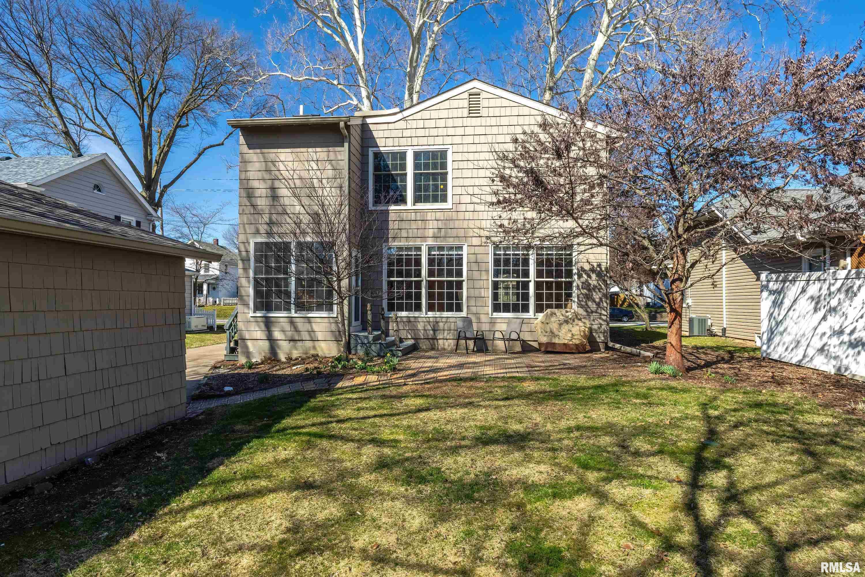 2721 Middle Road Davenport, IA 52803 - Photo 35 of 36 Gallery Image 35