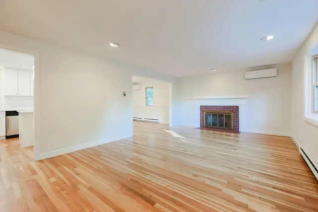 $749,900 | 327 Singletary Lane, Framingham, MA 01702