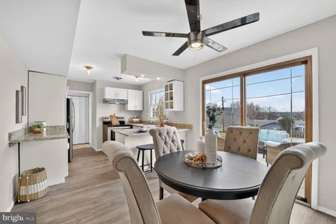 $460,000 | 12610 Kingsfield Lane, Bowie, MD 20715