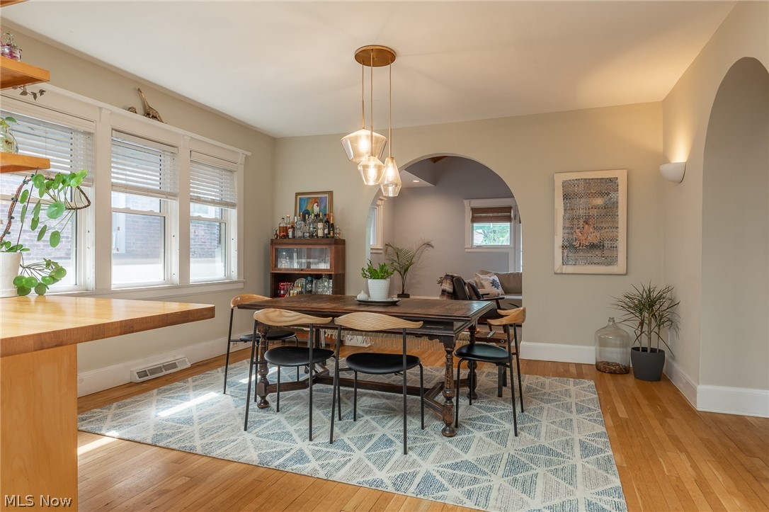 2577 Overlook Road, Unit E3 Cleveland, OH 44106 - Photo 7 of 28 Gallery Image 7