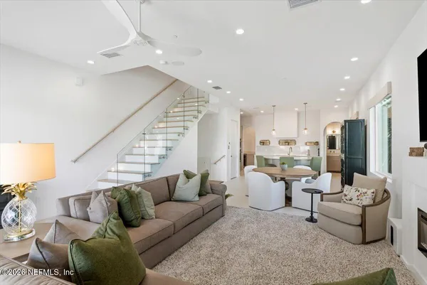 $10,500 | 114 12th Avenue South, Unit 102, Jacksonville Beach, FL 32250