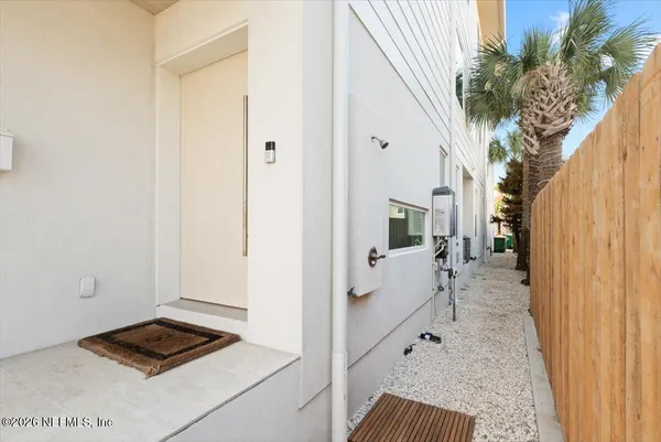 $10,500 | 114 12th Avenue South, Unit 102, Jacksonville Beach, FL 32250