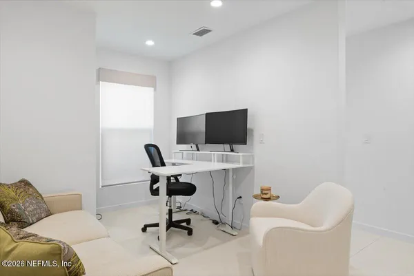 $10,500 | 114 12th Avenue South, Unit 102, Jacksonville Beach, FL 32250