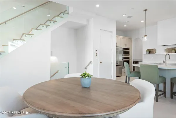 $10,500 | 114 12th Avenue South, Unit 102, Jacksonville Beach, FL 32250