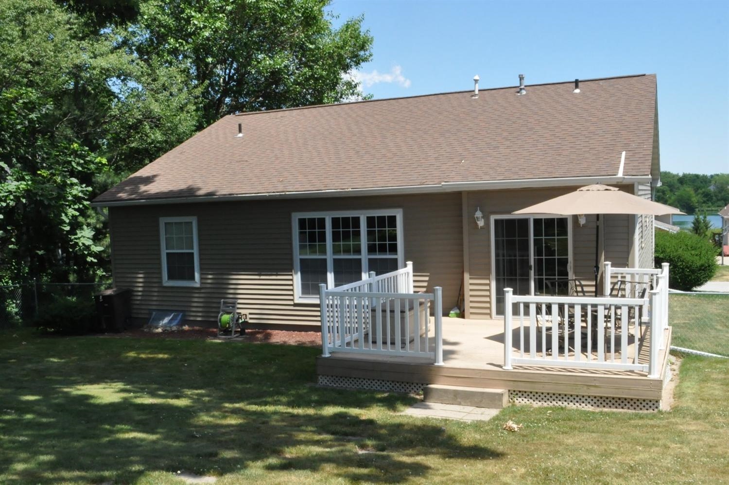 1067 Shoreline Road Crown Point, IN 46307 - Photo 8 of 8 1500x998