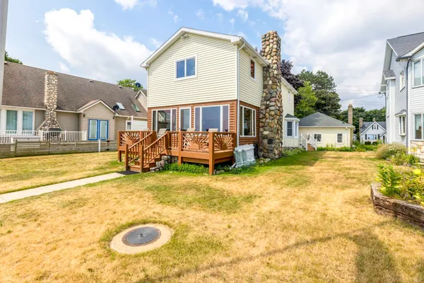 $725,000 | 7769 Lakeview Drive, Lexington, MI 48450
